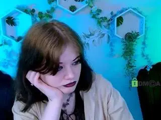 Nikki-kiss  live sex cam