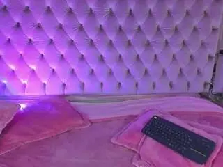 Haarii02  live sex cam