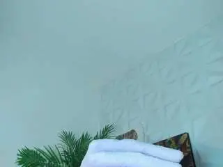 Hellen-sky  live sex cam