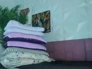 Hellen-sky  live sex cam