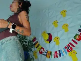 Hellen-sky  live sex cam