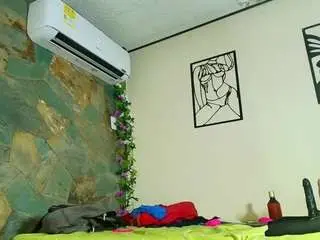Jade-roxx  live sex cam