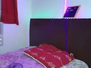 Mia-fernand  live sex cam