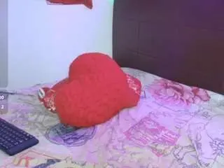 Mia-fernand  live sex cam