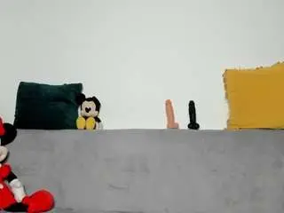 Sweetpussymilf03  live sex cam