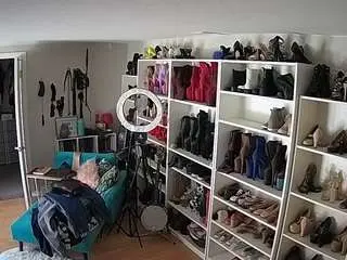 Voyeurcam-missoliviablack-03  live sex cam