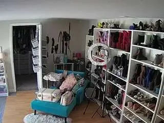 Voyeurcam-missoliviablack-03  live sex cam