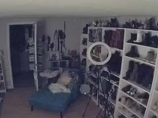 Voyeurcam-missoliviablack-03  live sex cam