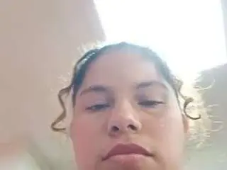 Emilycm  live sex cam