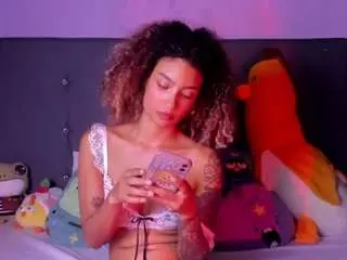 Harmonyhill  live sex cam