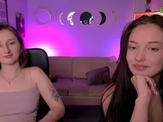 Little-pam  live sex cam