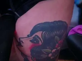 Miacanelaxo  live sex cam