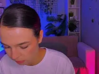 Shena-nomyys  live sex cam