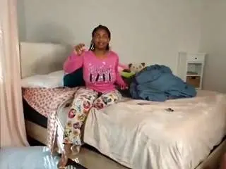 Wewantdiamond  live sex cam
