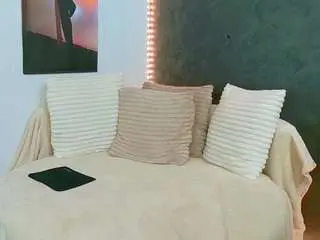 Ammira  live sex cam