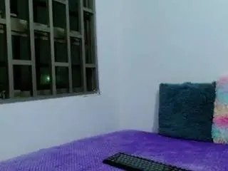 Babybombomm18  live sex cam
