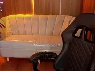 Annie-ackerman  live sex cam