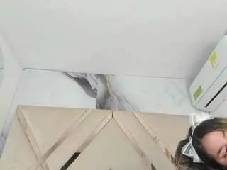 Ariht  live sex cam