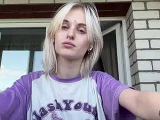 Clementinareha  live sex cam