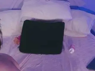 Emmajohnss  live sex cam