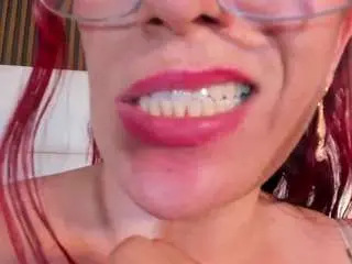 Naughty-flower  live sex cam