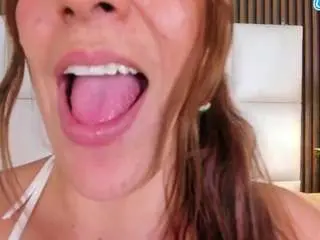 Naughty-flower  live sex cam