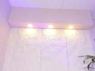 Naughty-flower  live sex cam