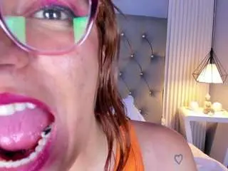 Naughty-flower  live sex cam