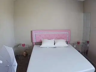 Voyeurcam-whitneyoc-01  live sex cam