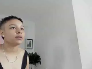 Alice-smith18  live sex cam