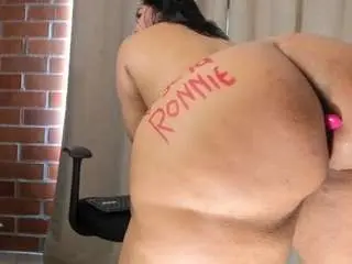 Agathaawhite  live sex cam