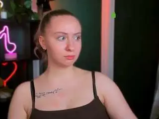 Mila-glow  live sex cam