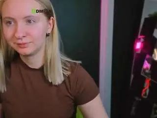 Mila-glow  live sex cam