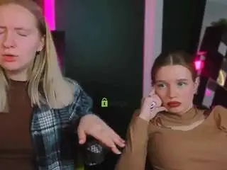 Mila-glow  live sex cam