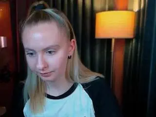 Mila-glow  live sex cam