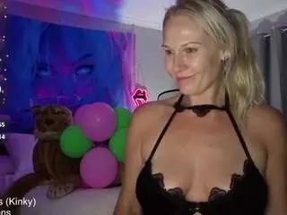 Nia-fuckalot  live sex cam