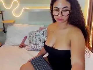 Ambermilers  live sex cam