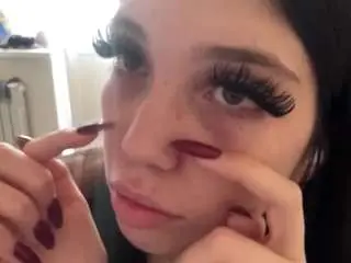 Betsythibideau  live sex cam