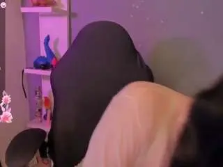 Saraowens  live sex cam