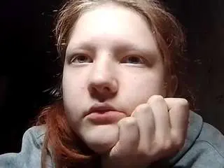 Tiakedia  live sex cam