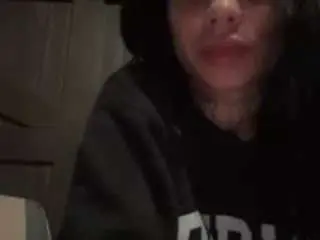 Bomshelldestiny  live sex cam