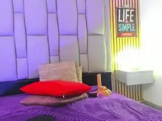 Marladaze  live sex cam
