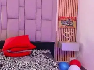 Marladaze  live sex cam