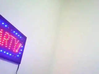 Paisleyday  live sex cam