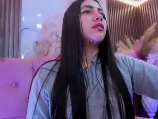 Kiara-tay  live sex cam