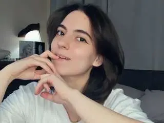 Lynnadollins  live sex cam