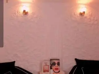 Mialaurence  live sex cam