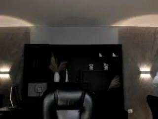 Mialaurence  live sex cam