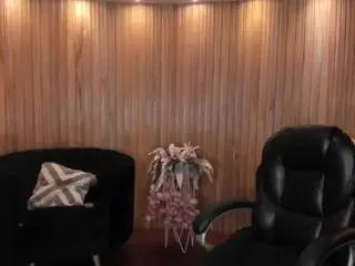 Mialaurence  live sex cam
