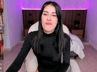 Karlaa-james  live sex cam